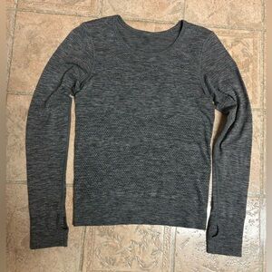 Lululemon long sleeve top